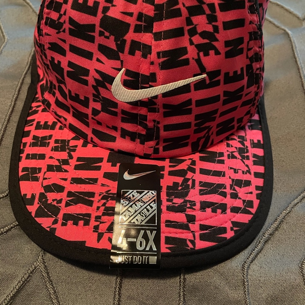 Nike drifit hat